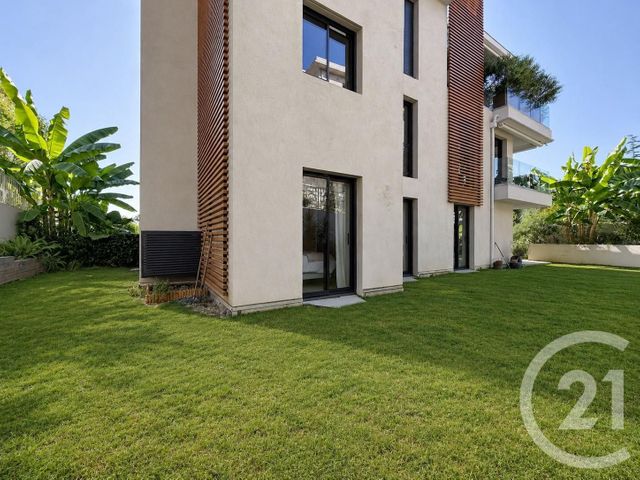 Appartement F3 &agrave; vendre - 3 pi&egrave;ces - 84,86 m2 - Antibes - 06 - PROVENCE-ALPES-COTE-D-AZUR