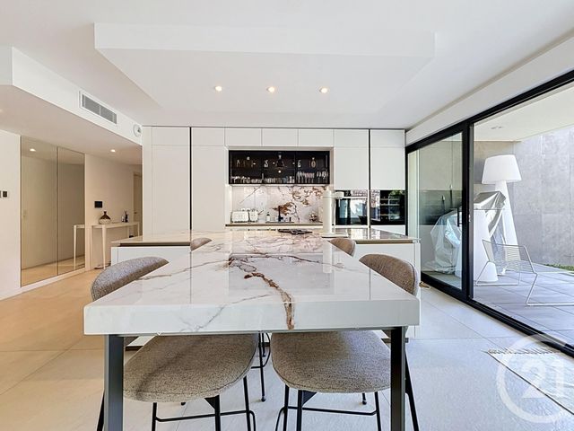 Appartement F3 &agrave; vendre - 3 pi&egrave;ces - 84,86 m2 - Antibes - 06 - PROVENCE-ALPES-COTE-D-AZUR
