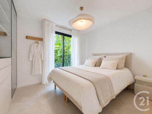 Appartement F3 &agrave; vendre - 3 pi&egrave;ces - 84,86 m2 - Antibes - 06 - PROVENCE-ALPES-COTE-D-AZUR