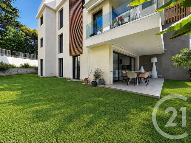 Appartement F3 &agrave; vendre - 3 pi&egrave;ces - 84,86 m2 - Antibes - 06 - PROVENCE-ALPES-COTE-D-AZUR