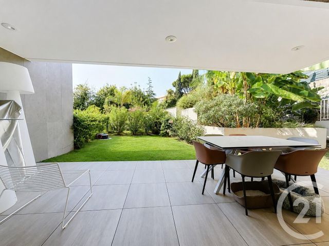 Appartement F3 &agrave; vendre - 3 pi&egrave;ces - 84,86 m2 - Antibes - 06 - PROVENCE-ALPES-COTE-D-AZUR