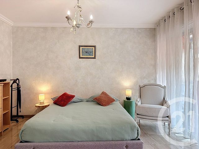 Appartement F3 à vendre - 3 pièces - 65,80 m2 - Antibes - 06 - PROVENCE-ALPES-COTE-D-AZUR