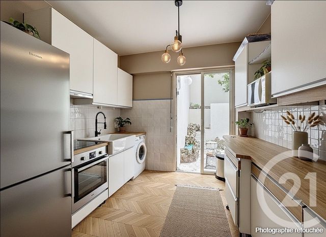 Appartement T3 &agrave; vendre - 3 pi&egrave;ces - 79,41 m2 - Antibes - 06 - PROVENCE-ALPES-COTE-D-AZUR