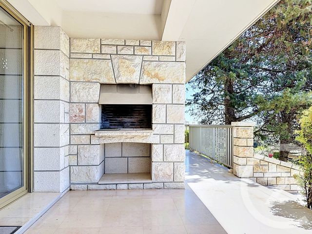 Maison &agrave; vendre - 4 pi&egrave;ces - 133,10 m2 - Antibes - 06 - PROVENCE-ALPES-COTE-D-AZUR