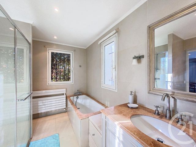 Maison à vendre - 9 pièces - 294,94 m2 - Antibes - 06 - PROVENCE-ALPES-COTE-D-AZUR