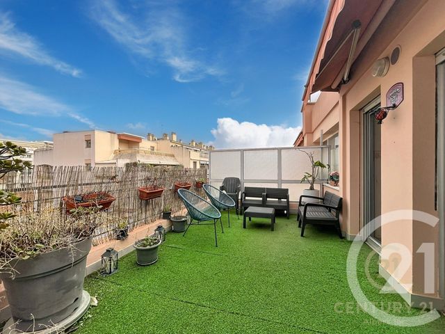 Appartement F2 à vendre - 2 pièces - 71,90 m2 - Juan Les Pins - 06 - PROVENCE-ALPES-COTE-D-AZUR