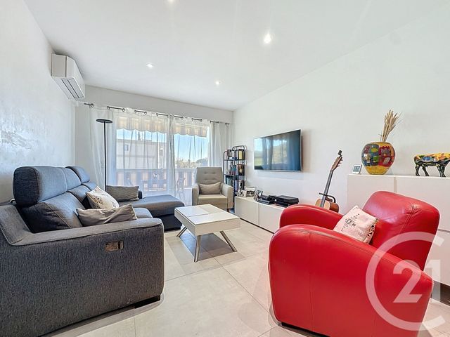 Appartement F4 à vendre - 4 pièces - 72,60 m2 - Antibes - 06 - PROVENCE-ALPES-COTE-D-AZUR