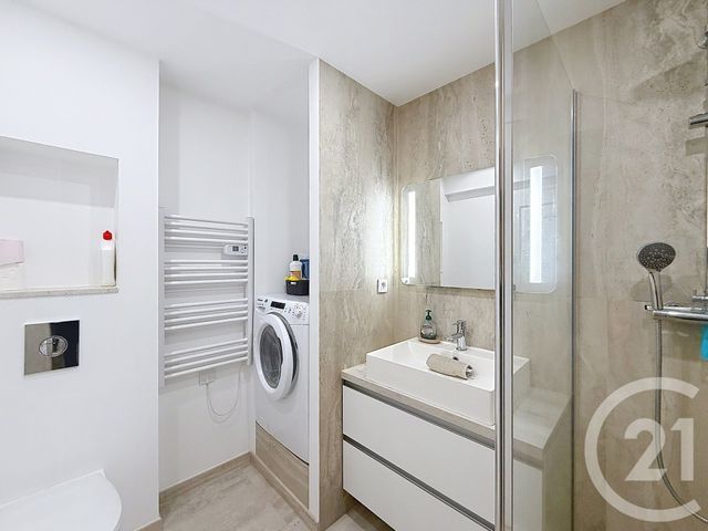 Appartement &agrave; louer - 2 pi&egrave;ces - 36,12 m2 - Antibes - 06 - PROVENCE-ALPES-COTE-D-AZUR