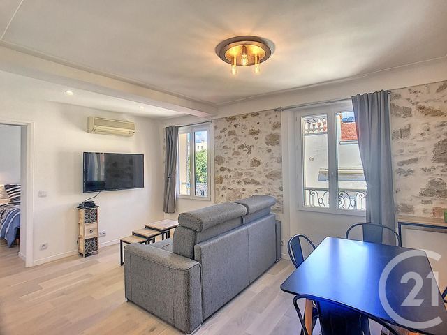 Appartement à louer - 2 pièces - 36,12 m2 - Antibes - 06 - PROVENCE-ALPES-COTE-D-AZUR