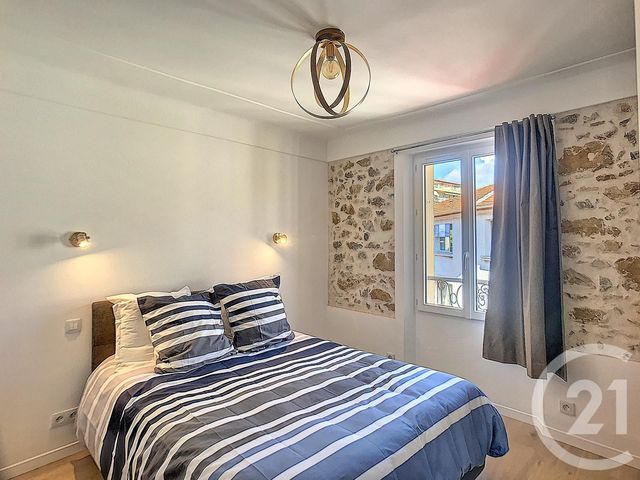 Appartement à louer - 2 pièces - 36,12 m2 - Antibes - 06 - PROVENCE-ALPES-COTE-D-AZUR