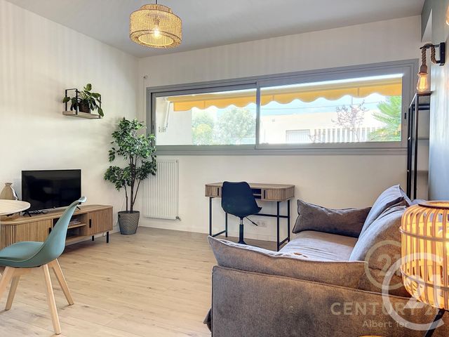 Appartement F1 à louer - 1 pièce - 27,36 m2 - Antibes - 06 - PROVENCE-ALPES-COTE-D-AZUR