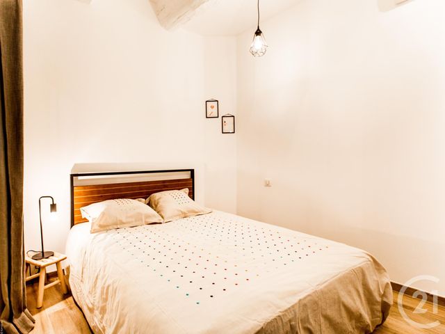 Appartement F1 &agrave; louer - 2 pi&egrave;ces - 26,90 m2 - Antibes - 06 - PROVENCE-ALPES-COTE-D-AZUR