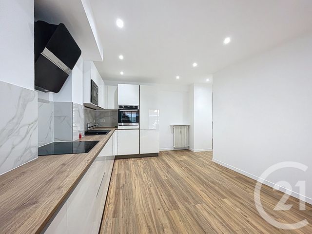 Appartement F4 à vendre - 4 pièces - 97,75 m2 - Antibes - 06 - PROVENCE-ALPES-COTE-D-AZUR