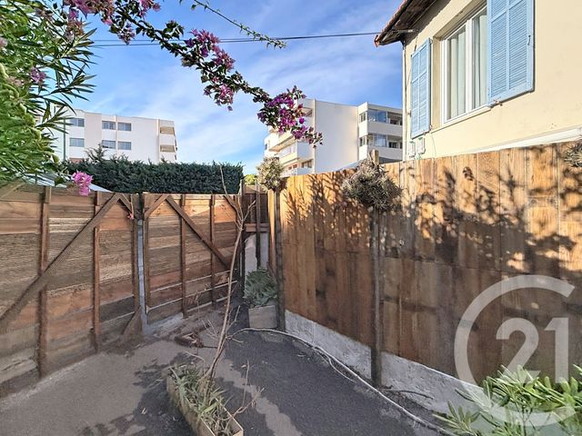 Maison à louer - 2 pièces - 32,74 m2 - Antibes - 06 - PROVENCE-ALPES-COTE-D-AZUR