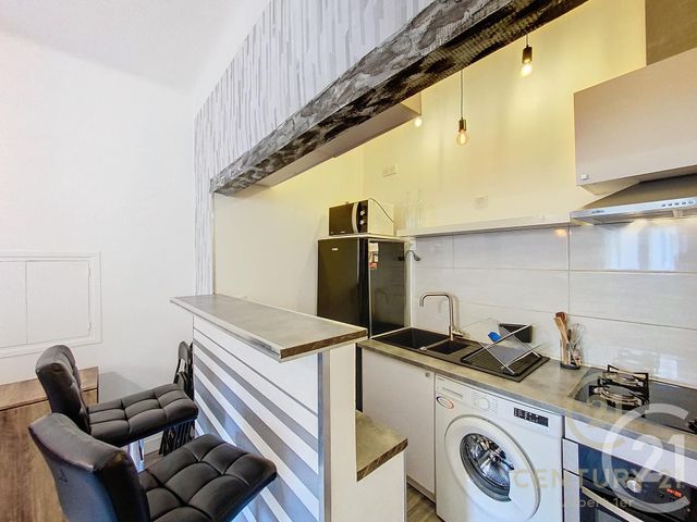 Appartement F2 &agrave; louer - 2 pi&egrave;ces - 30,34 m2 - Antibes - 06 - PROVENCE-ALPES-COTE-D-AZUR