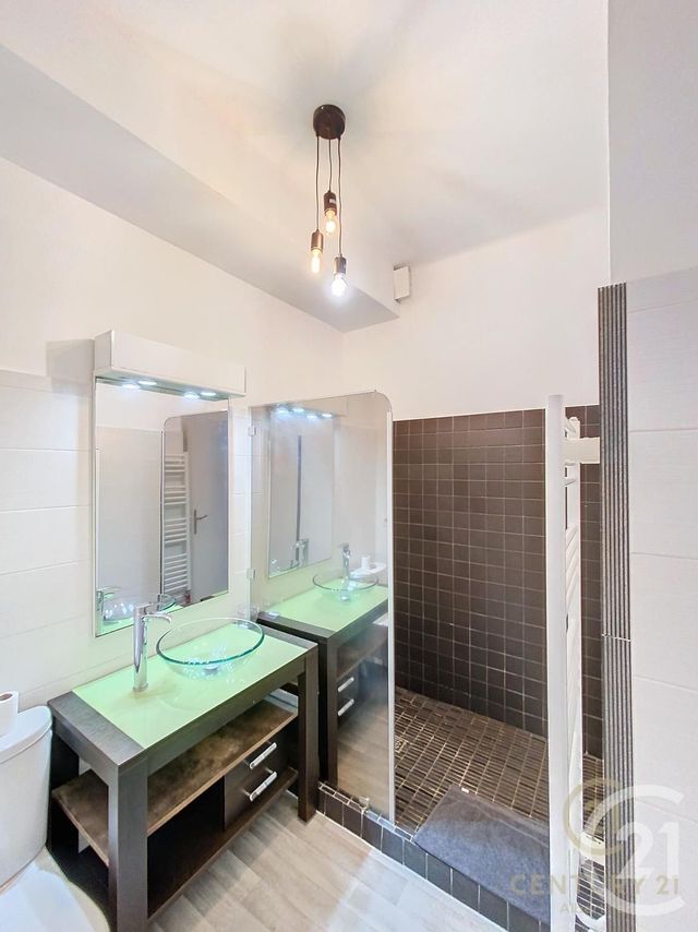 Appartement F2 &agrave; louer - 2 pi&egrave;ces - 30,34 m2 - Antibes - 06 - PROVENCE-ALPES-COTE-D-AZUR