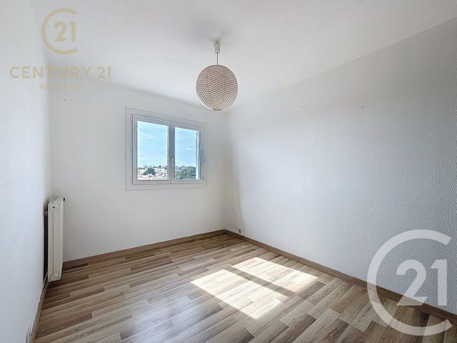 Appartement F3 &agrave; vendre - 3 pi&egrave;ces - 62,99 m2 - Antibes - 06 - PROVENCE-ALPES-COTE-D-AZUR