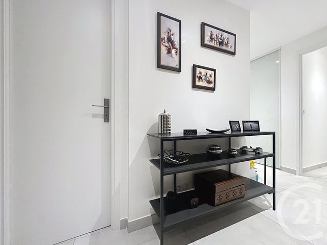 Appartement F4 &agrave; vendre - 4 pi&egrave;ces - 72,60 m2 - Antibes - 06 - PROVENCE-ALPES-COTE-D-AZUR