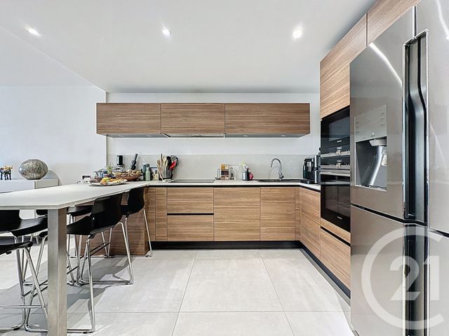 Appartement F4 &agrave; vendre - 4 pi&egrave;ces - 72,60 m2 - Antibes - 06 - PROVENCE-ALPES-COTE-D-AZUR