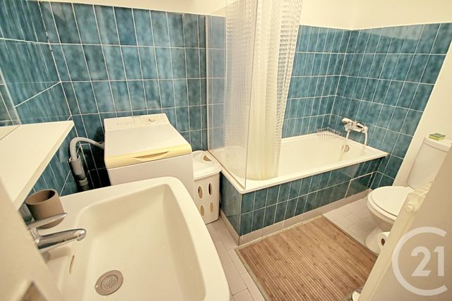 Appartement Studio &agrave; louer - 1 pi&egrave;ce - 29,59 m2 - Juan Les Pins - 06 - PROVENCE-ALPES-COTE-D-AZUR