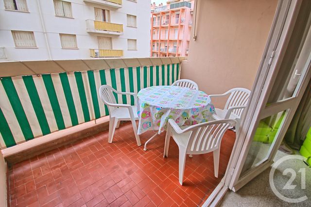 Appartement Studio &agrave; louer - 1 pi&egrave;ce - 29,59 m2 - Juan Les Pins - 06 - PROVENCE-ALPES-COTE-D-AZUR