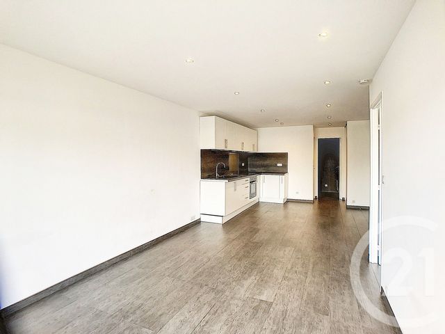 Appartement F2 &agrave; louer - 2 pi&egrave;ces - 45,01 m2 - Antibes - 06 - PROVENCE-ALPES-COTE-D-AZUR