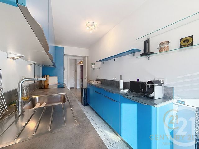 Appartement F3 &agrave; louer - 3 pi&egrave;ces - 79,03 m2 - Antibes - 06 - PROVENCE-ALPES-COTE-D-AZUR