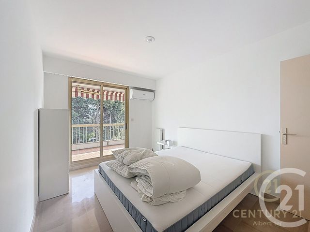 Appartement F2 &agrave; louer - 2 pi&egrave;ces - 54,01 m2 - Antibes - 06 - PROVENCE-ALPES-COTE-D-AZUR