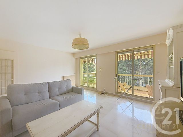 Appartement F2 &agrave; louer - 2 pi&egrave;ces - 54,01 m2 - Antibes - 06 - PROVENCE-ALPES-COTE-D-AZUR