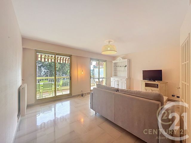 Appartement F2 &agrave; louer - 2 pi&egrave;ces - 54,01 m2 - Antibes - 06 - PROVENCE-ALPES-COTE-D-AZUR