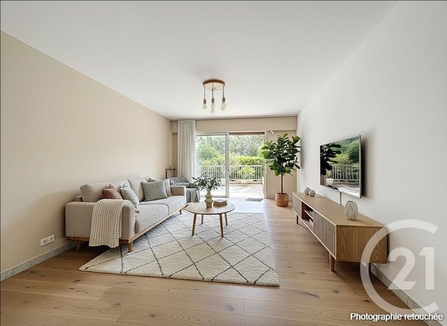 Appartement T3 &agrave; vendre - 3 pi&egrave;ces - 79,41 m2 - Antibes - 06 - PROVENCE-ALPES-COTE-D-AZUR