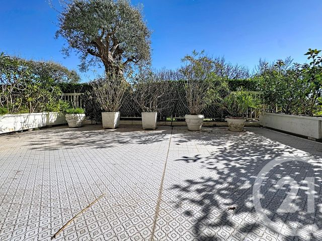 Appartement T3 &agrave; vendre - 3 pi&egrave;ces - 79,41 m2 - Antibes - 06 - PROVENCE-ALPES-COTE-D-AZUR