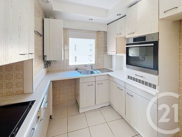 Appartement F3 &agrave; vendre - 3 pi&egrave;ces - 85,30 m2 - Antibes - 06 - PROVENCE-ALPES-COTE-D-AZUR