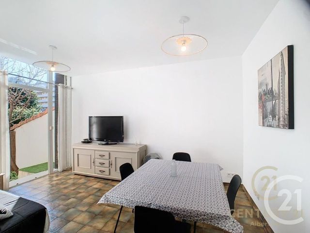 Appartement F1 &agrave; louer - 1 pi&egrave;ce - 30,09 m2 - Antibes - 06 - PROVENCE-ALPES-COTE-D-AZUR