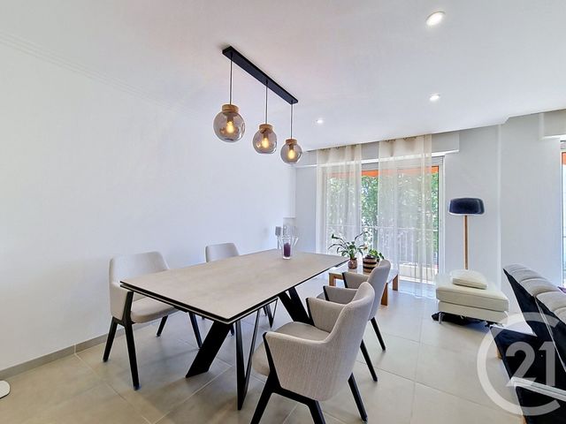 Appartement F4 &agrave; vendre - 4 pi&egrave;ces - 103 m2 - Antibes - 06 - PROVENCE-ALPES-COTE-D-AZUR