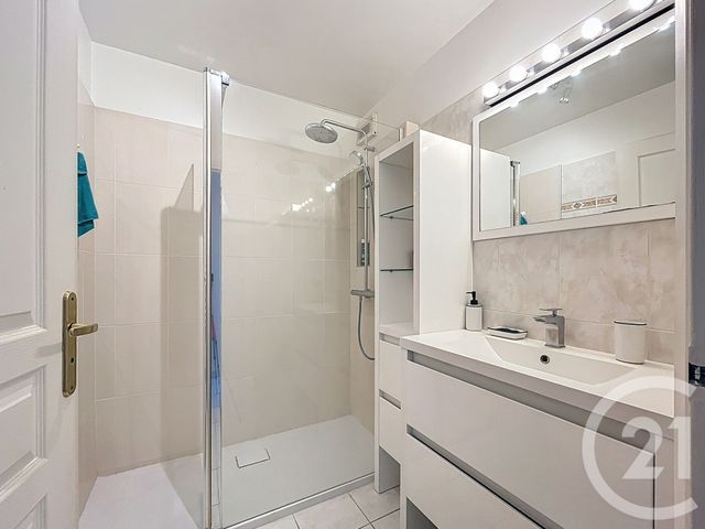 Appartement F2 &agrave; vendre - 2 pi&egrave;ces - 46,96 m2 - Frejus - 83 - PROVENCE-ALPES-COTE-D-AZUR