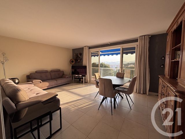 Appartement F4 &agrave; vendre - 4 pi&egrave;ces - 82,16 m2 - Antibes - 06 - PROVENCE-ALPES-COTE-D-AZUR