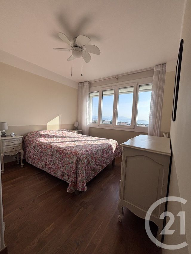 Appartement F4 &agrave; vendre - 4 pi&egrave;ces - 82,16 m2 - Antibes - 06 - PROVENCE-ALPES-COTE-D-AZUR