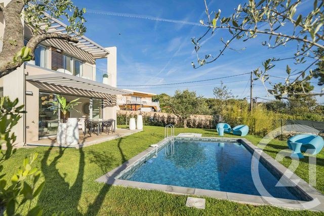 Maison &agrave; vendre - 5 pi&egrave;ces - 144,24 m2 - Antibes - 06 - PROVENCE-ALPES-COTE-D-AZUR