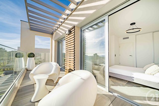 Maison &agrave; vendre - 5 pi&egrave;ces - 144,24 m2 - Antibes - 06 - PROVENCE-ALPES-COTE-D-AZUR