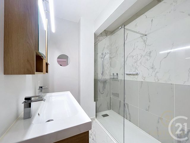 Appartement F3 &agrave; vendre - 3 pi&egrave;ces - 75,02 m2 - Antibes - 06 - PROVENCE-ALPES-COTE-D-AZUR
