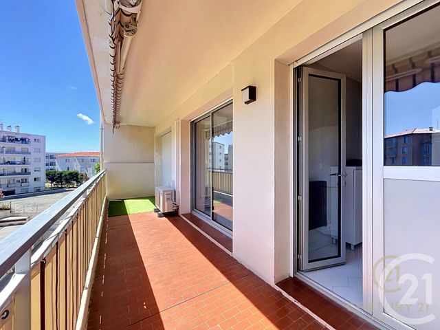 Appartement F3 &agrave; vendre - 3 pi&egrave;ces - 75,02 m2 - Antibes - 06 - PROVENCE-ALPES-COTE-D-AZUR