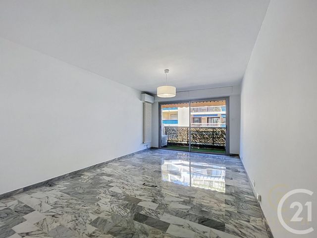 Appartement F3 &agrave; vendre - 3 pi&egrave;ces - 75,02 m2 - Antibes - 06 - PROVENCE-ALPES-COTE-D-AZUR
