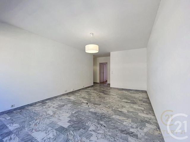 Appartement F3 &agrave; vendre - 3 pi&egrave;ces - 75,02 m2 - Antibes - 06 - PROVENCE-ALPES-COTE-D-AZUR