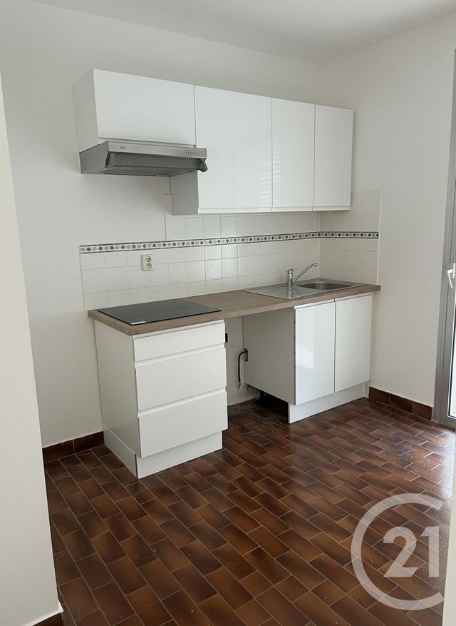 Appartement F3 &agrave; louer - 3 pi&egrave;ces - 55,22 m2 - Antibes - 06 - PROVENCE-ALPES-COTE-D-AZUR