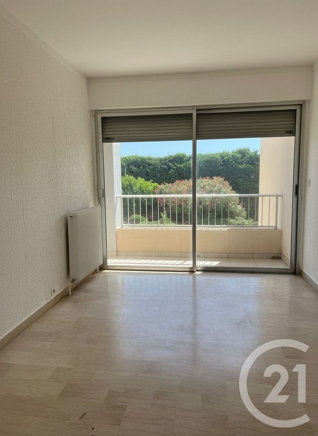Appartement F3 &agrave; louer - 3 pi&egrave;ces - 55,22 m2 - Antibes - 06 - PROVENCE-ALPES-COTE-D-AZUR