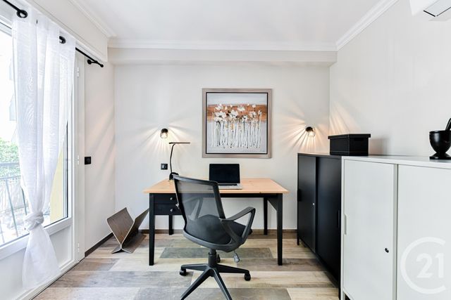 Appartement F4 &agrave; vendre - 4 pi&egrave;ces - 66,86 m2 - Antibes - 06 - PROVENCE-ALPES-COTE-D-AZUR