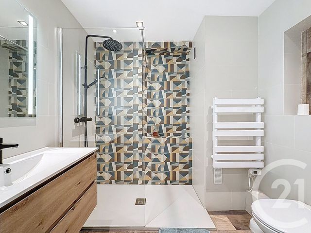 Appartement F4 &agrave; vendre - 4 pi&egrave;ces - 66,86 m2 - Antibes - 06 - PROVENCE-ALPES-COTE-D-AZUR