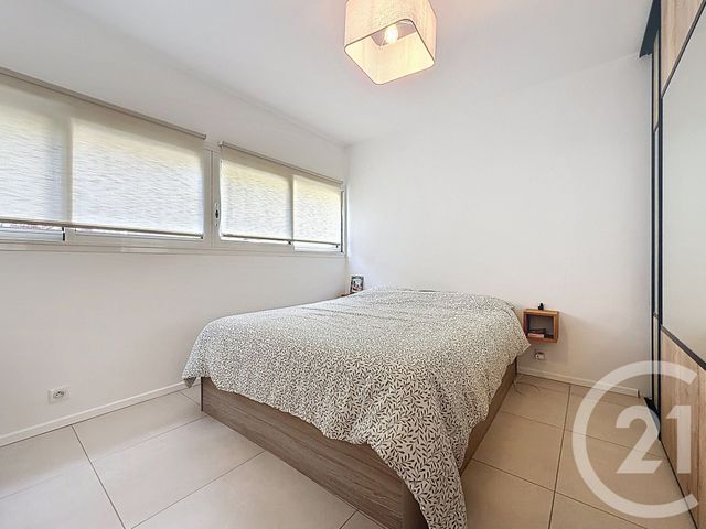 Appartement F4 &agrave; vendre - 4 pi&egrave;ces - 85,02 m2 - Antibes - 06 - PROVENCE-ALPES-COTE-D-AZUR