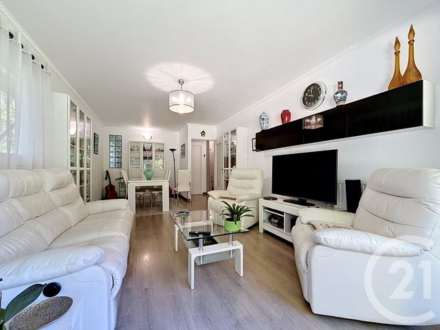 Appartement F3 &agrave; vendre - 3 pi&egrave;ces - 70 m2 - Antibes - 06 - PROVENCE-ALPES-COTE-D-AZUR